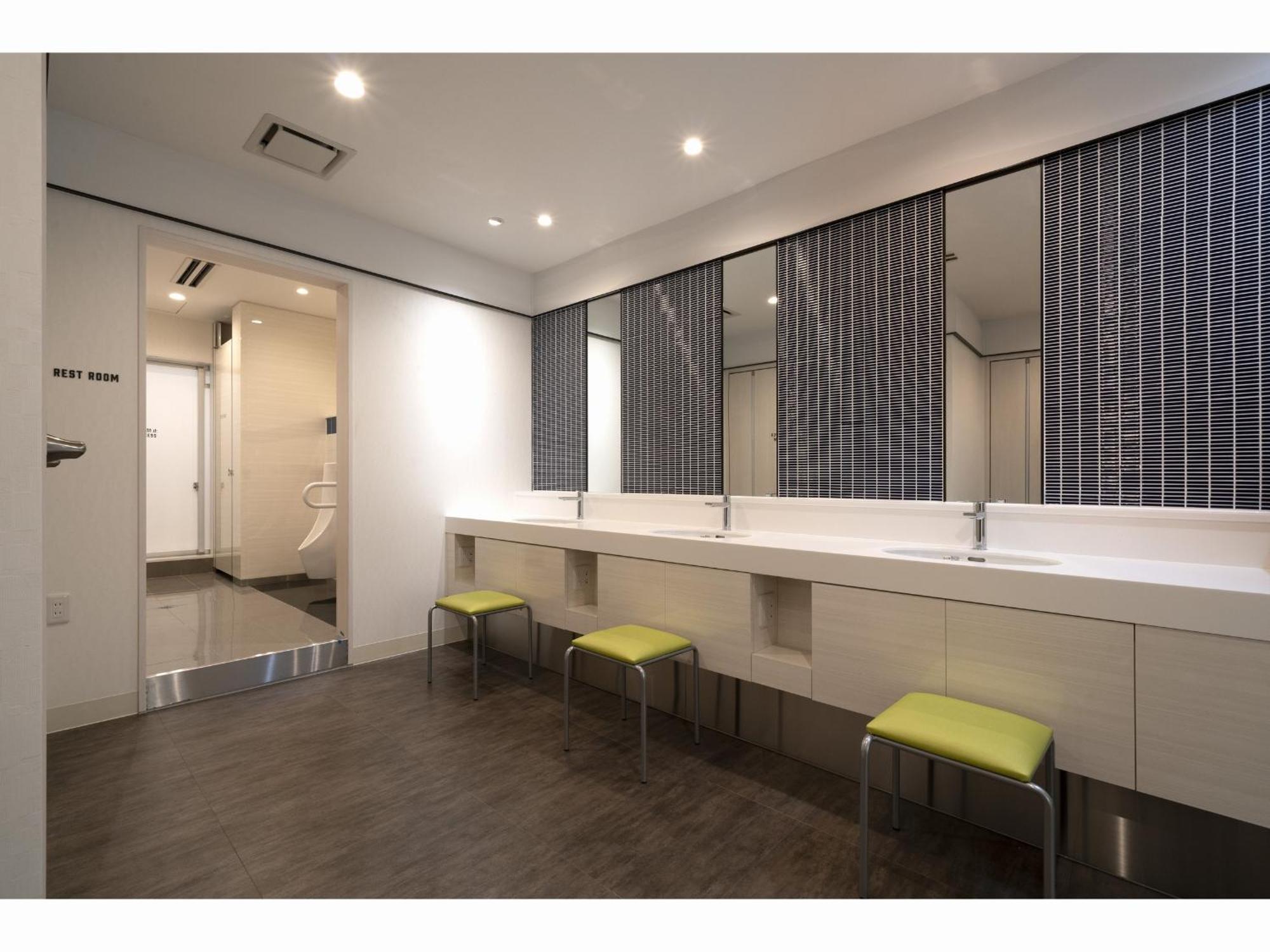 Capsule Hotel J Garden Shin-Osaca Exterior foto